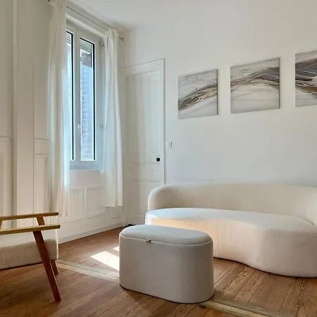 Les Capucines Apartment